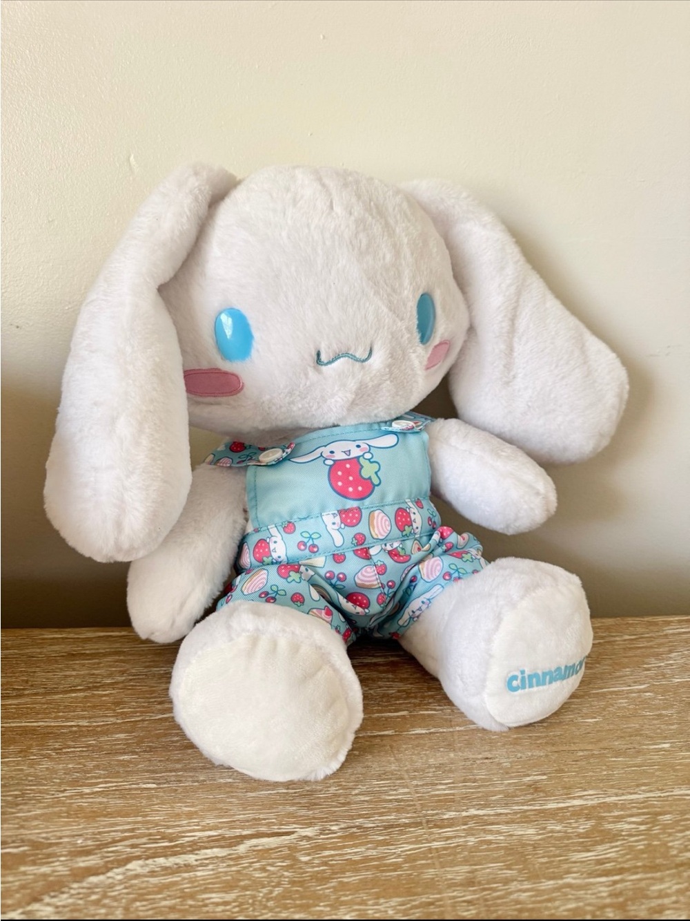 B.A.B hello kitty cinnamon roll plush